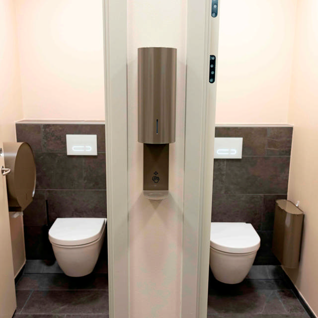 BJÖRK touch-free dispenser for liquid soap/disinfectant, white