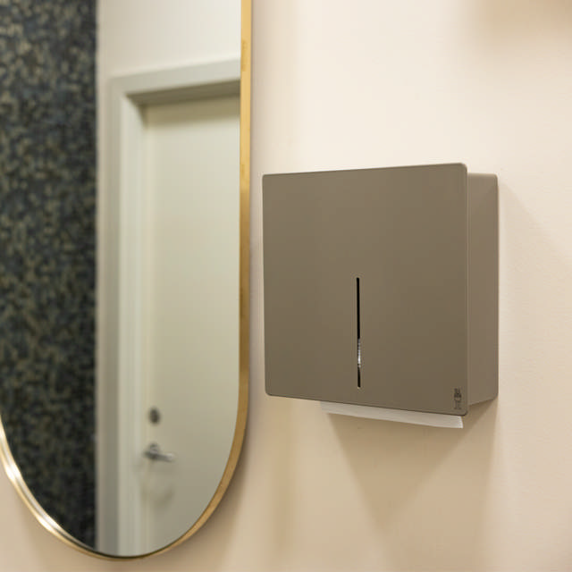 LOKI paper towel dispenser, white